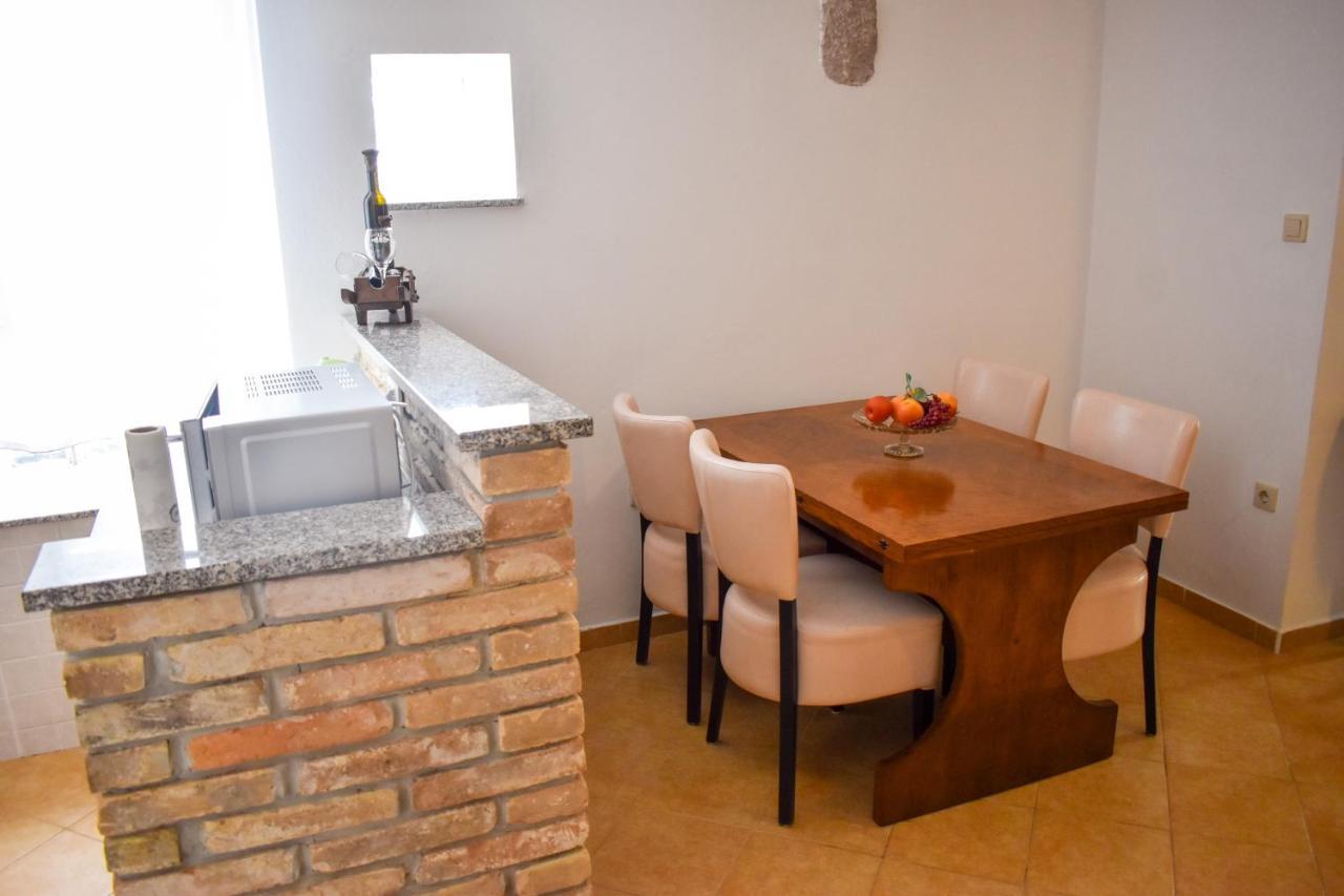 Apartmani Amra Novi Vinodolski Extérieur photo
