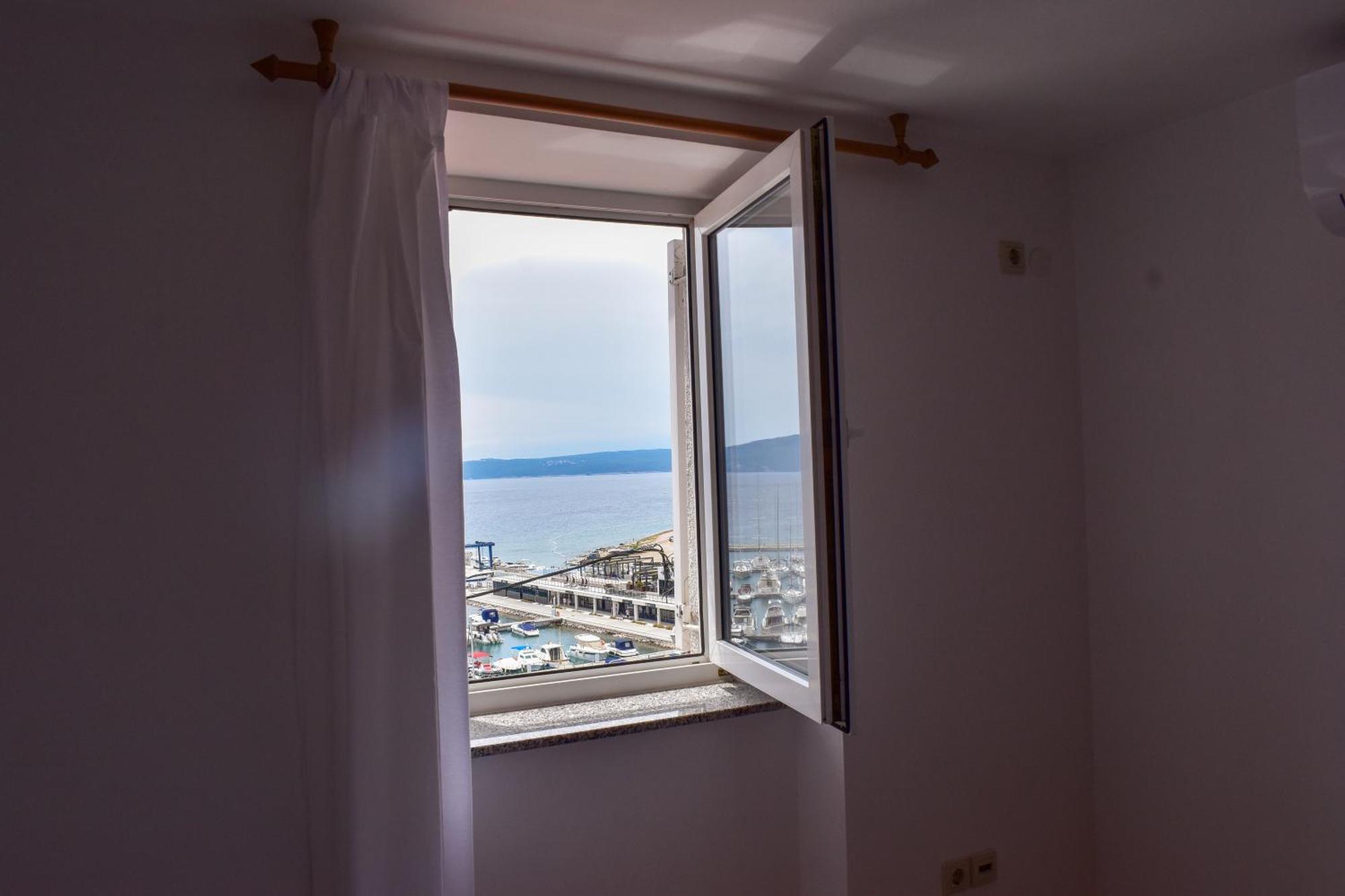 Apartmani Amra Novi Vinodolski Extérieur photo